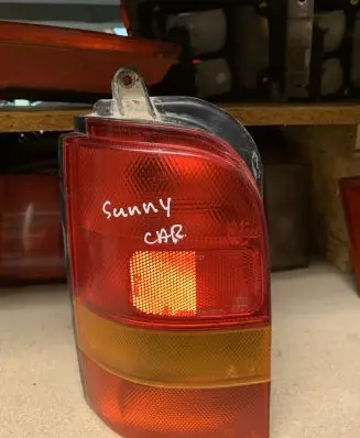 Nissan Sunny Rear/tail lights 22024555