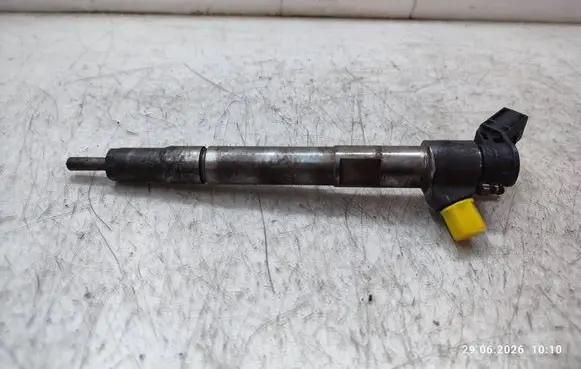 KIA Optima Fuel injector 338002U000