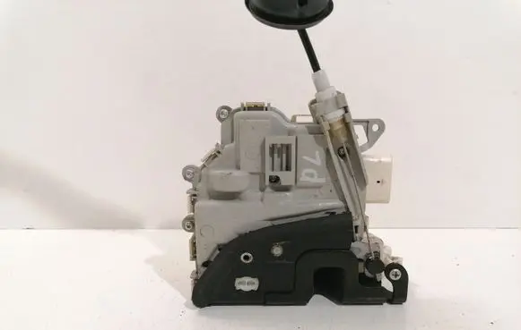 Audi A6 S6 C7 4G Front door lock 8J2837015C