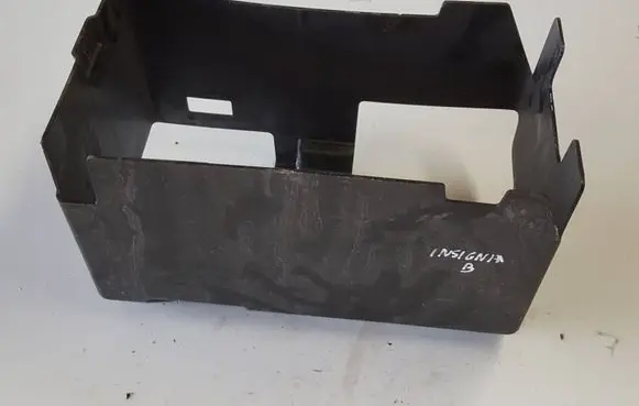 Opel Insignia A Battery tray heat shield 