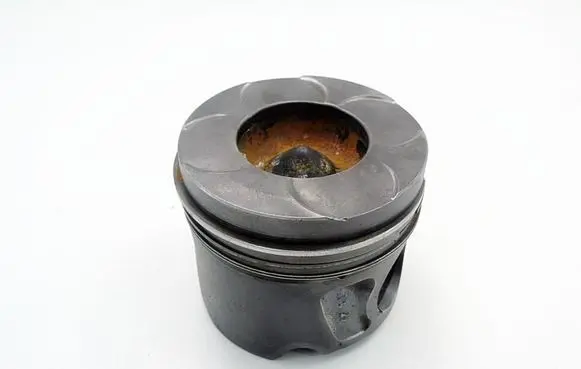 Maserati Ghibli Piston 8375