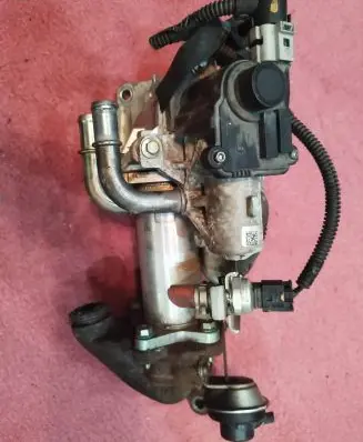 Renault Scenic III - Grand scenic III EGR valve cooler 8200912059