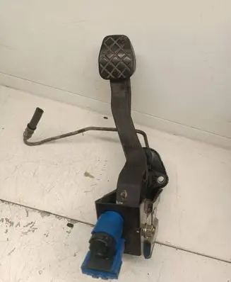 Skoda Fabia Mk1 (6Y) Clutch pedal 6Q1721059F