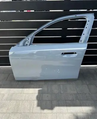 BMW 5 G60 Front door