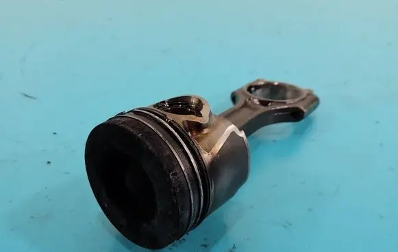 Hyundai i30 Piston IMPRK1523683