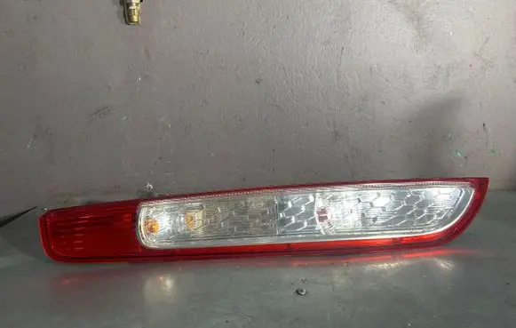 Ford Focus Rear/tail lights 8M5113405A 0374D
