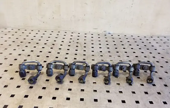 Land Rover Range Rover Sport L320 Fuel injector supply line/pipe 