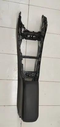BMW 1 F40 Center console 6823558 2893465