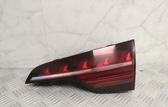 Audi A4 S4 B9 Tailgate rear/tail lights 8W9945094AC