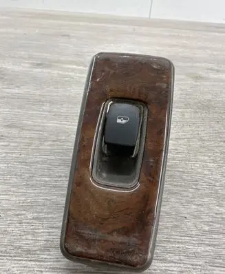 Chrysler Pacifica Electric window control switch 7744011 30505L1385 05082089AAB
