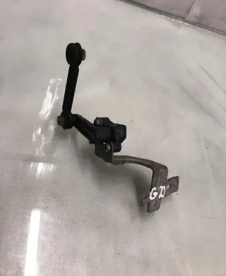 Mercedes-Benz EQA Headlight/headlamp level sensor A0009059413