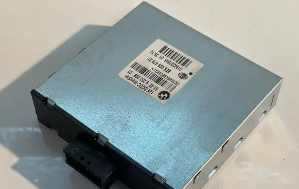 BMW X1 E84 Voltage converter/converter module 6142918145401 9181454