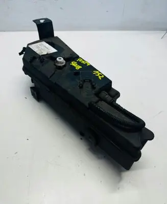 Peugeot 5008 AdBlue liquid reservoir 