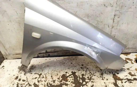 Nissan Primera Fender