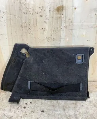 Trunk/boot lower side trim panel