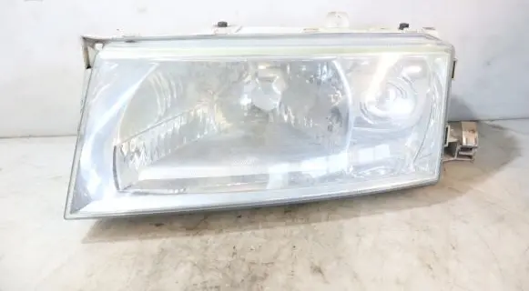 Skoda Octavia Mk2 (1Z) Headlight/headlamp