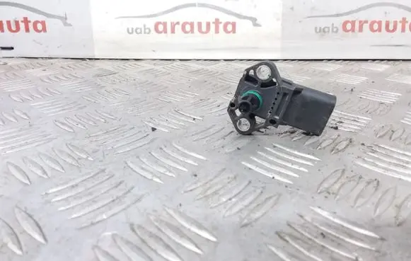 Audi Q3 8U Air pressure sensor 038906051D 0261230073