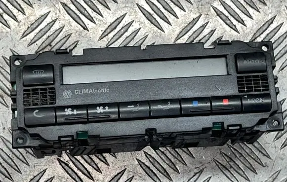 Volkswagen PASSAT B5.5 Climate control unit SW0009 HW0004GP 21JA003