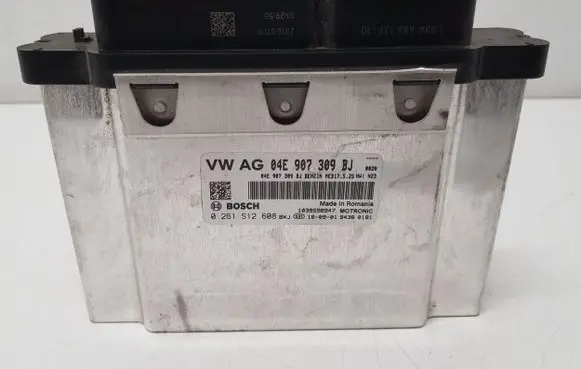 Seat Leon (5F) Engine control unit/module 04E907309BJ 0261S12608