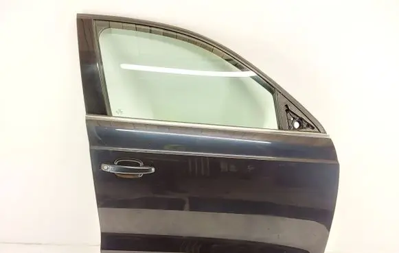 Audi Q3 8U Front door 8U0831312C 8U0837916