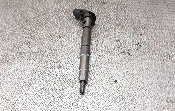Audi A6 S6 C6 4F Fuel injector 059130277AJ 0445115054
