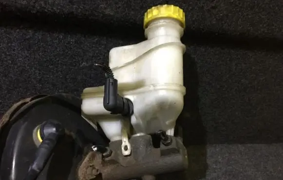Fiat Punto (188) Master brake cylinder
