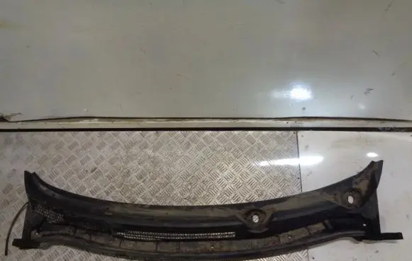Nissan Qashqai+2 Wiper trim 66862JD900