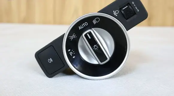 Mercedes-Benz SLK R172 Light switch 2049053103 A2049053103