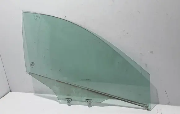 Nissan Qashqai Front door window glass four-door 803004EA0A