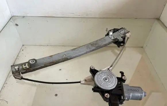 Subaru Forester SH Rear door window regulator with motor 005260