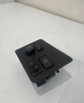Nissan Qashqai Other switches/knobs/shifts 68485JD900 P10970A77500 K77770
