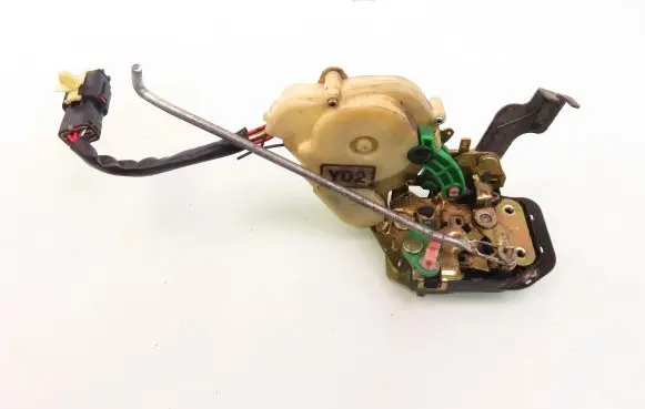 KIA Sorento Front door lock