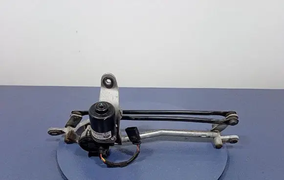Maserati Levante Front wiper linkage and motor 670007561
