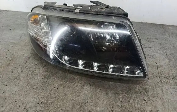 Volkswagen PASSAT B5.5 Headlight/headlamp 