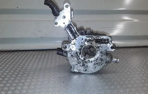 Ford Galaxy Vacuum pump 038145209M