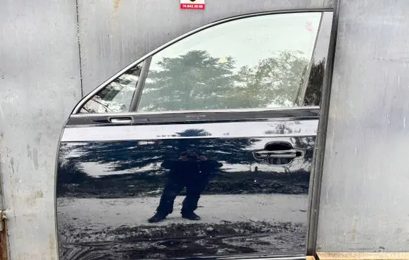 Audi Q7 4M Front door q74mdrzilp