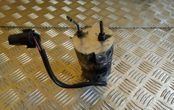 BMW 5 E39 Convertible roof hydraulic pump 34511166155