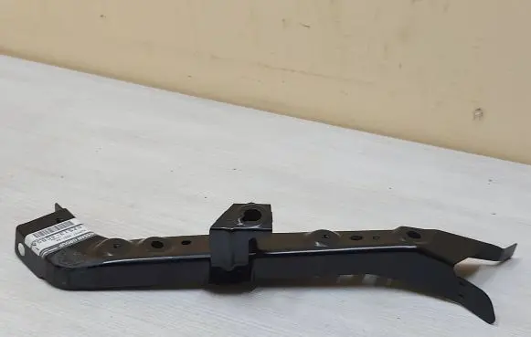Nissan X-Trail T32 Bottom radiator support slam panel 625134CB0A