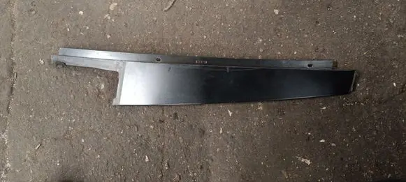 BMW 5 F10 F11 Rear door glass trim molding 7182294