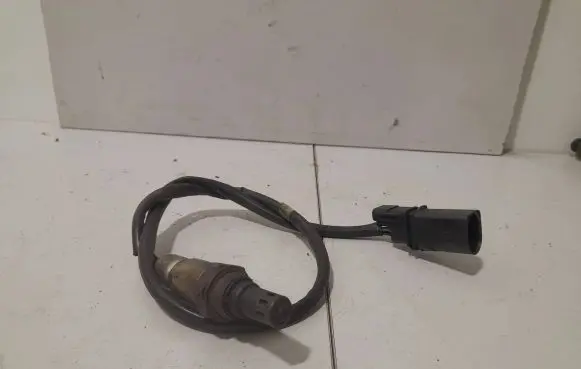 Volkswagen PASSAT B7 Lambda probe sensor 03L906262A