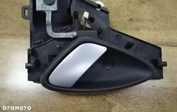 Rear door interior handle