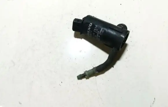 Volvo C70 Windscreen/windshield washer pump 9169611 060210-3950