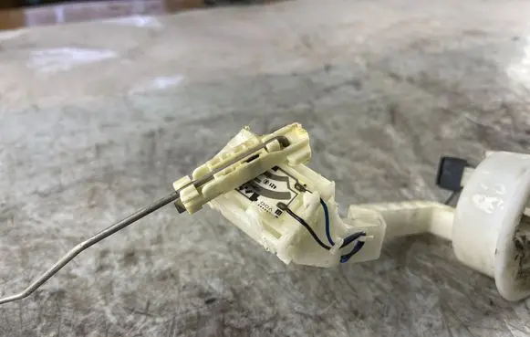 Fuel level sensor