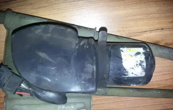Peugeot 406 Wiper motor
