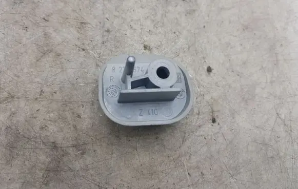 BMW 3 E46 Parcel shelf load cover mount bracket 8232574