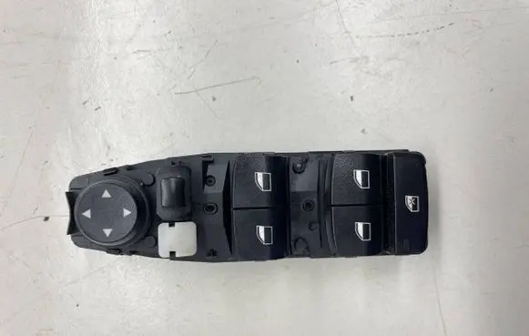 BMW 5 F10 F11 Electric window control switch 9241953