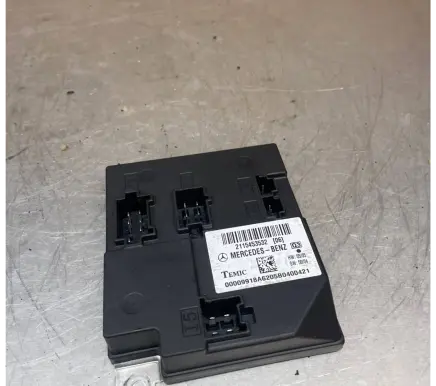 Mercedes-Benz E W211 Comfort/convenience module 2115453532