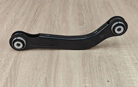 BMW 4 G22 G23 G24 G26 Rear upper control arm/wishbone 6881199 6881201