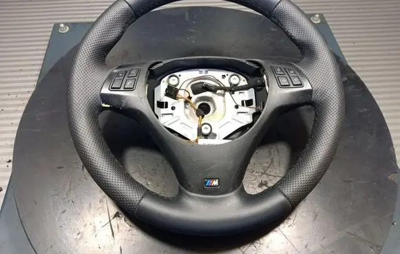 BMW X3 E83 Steering wheel