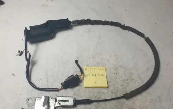 Audi A8 S8 D3 4E Tailgate/trunk/boot lift motor 4E0827383C